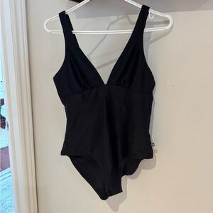 La Vie en Rose Elegant Black Women’s One piece bathing suit